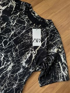 (Category: ) located in . Submitted by goodbyeeewardrobe (Listing ID 1351810128, Image 1). Description: .