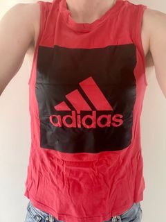 (Category: ) located in . Submitted by tymmyclothing01 (Listing ID 1352083536, Image 1). Description: .