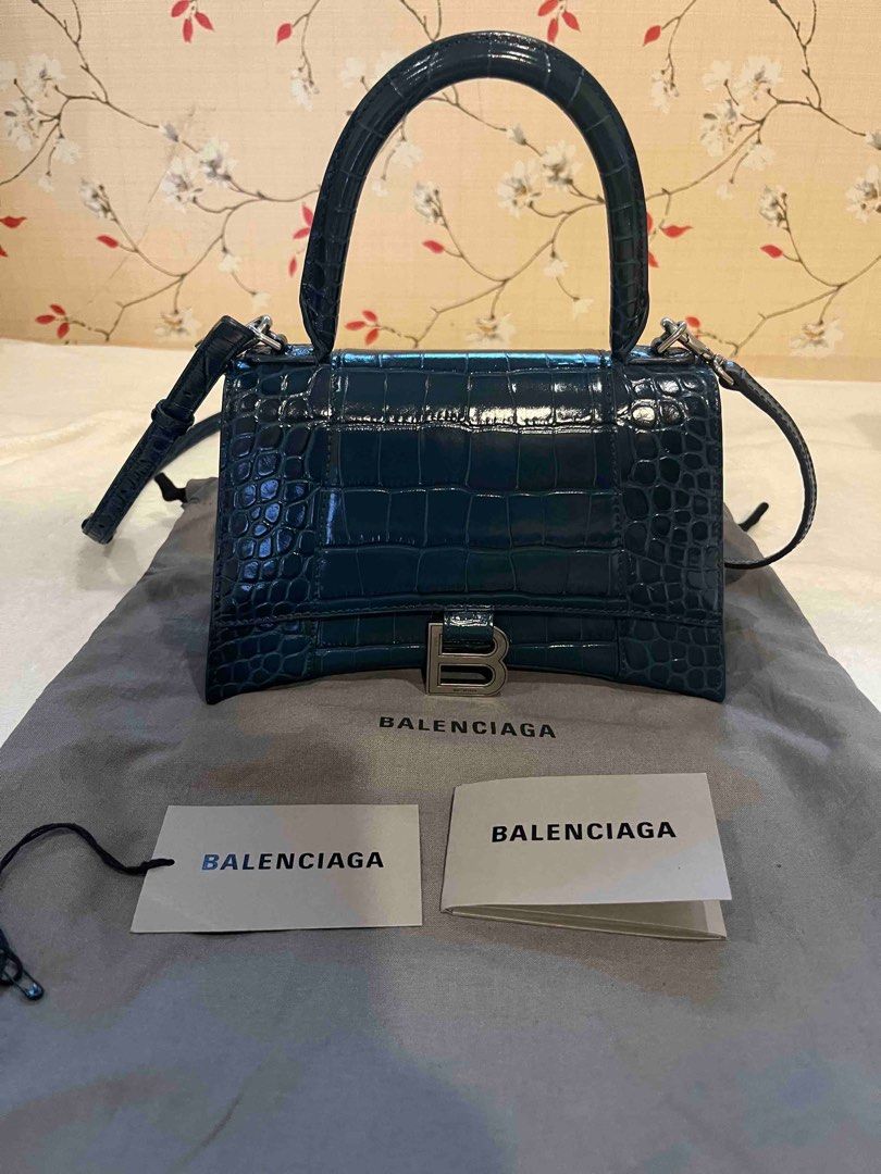 Balenciaga Hourglass (Category: Luxury Bags & Wallets) located in Quezon City. Submitted by kathleeno (Listing ID 1352067328, Image 1). Description: Balenciaga Croc Embossed Leather Hourglass Small Top Handle ❤️ Like new! With receipt :) p85,000 (negotiable) .