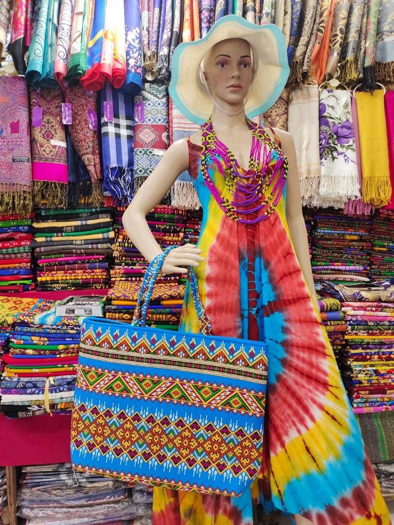 Batik bag (Category: Tote Bags) located in Zamboanga. Submitted by smartstyle (Listing ID 1352088083, Image 1). Description: Batik Tote Bag (Large Size) Dimensions: Height - 15 inches Length - 21 inches Width - 3.5 inches ✅Best gift ✅Light weight ✅Rubberized ✅Zipper lock ✅Durable ✅Made of original batik ✅ washable ✅Very Useful ✅Waterproof #Batik #BatikBags #BatikOriginal #BatikFromThailand #BatikFromIndonesia #Tokens #Giveaways #Wholesale #Retail