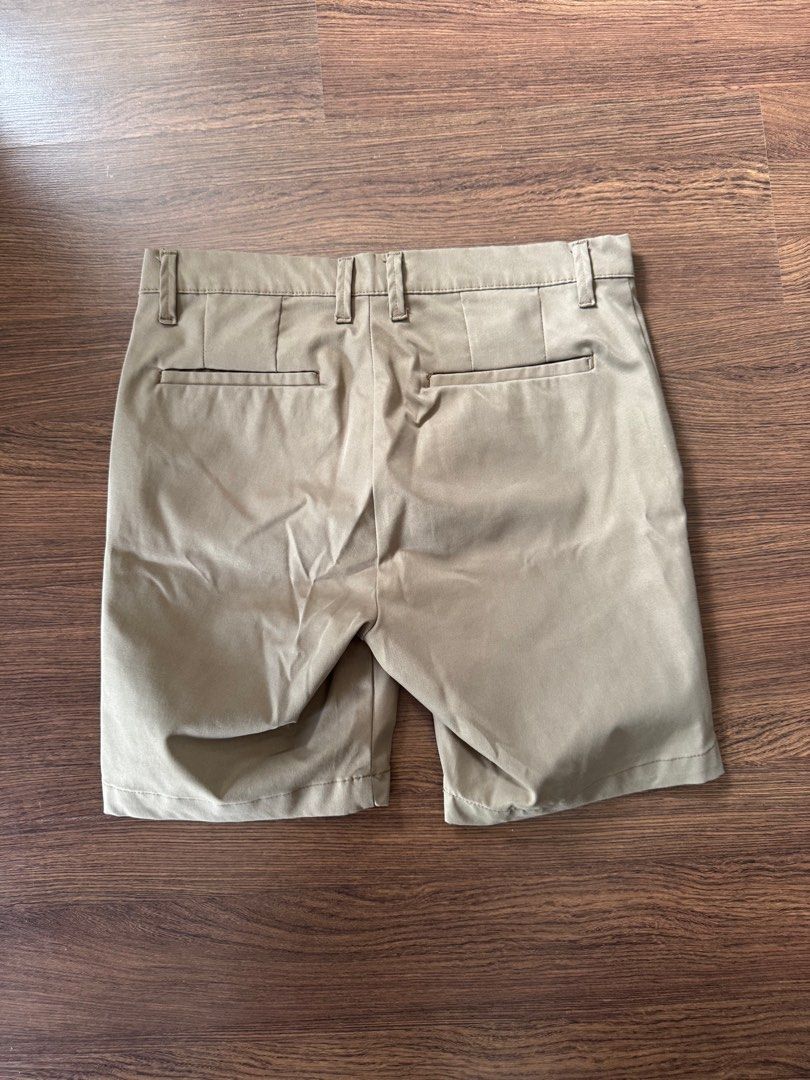 Bench khaki shorts (Category: Shorts) located in Binan City. Submitted by luckythriffs (Listing ID 1351985090, Image 2). Description: L17.5 in ch Waist31 Leg opening:9.5 Brand new condition used thrice RFS: decluttering.