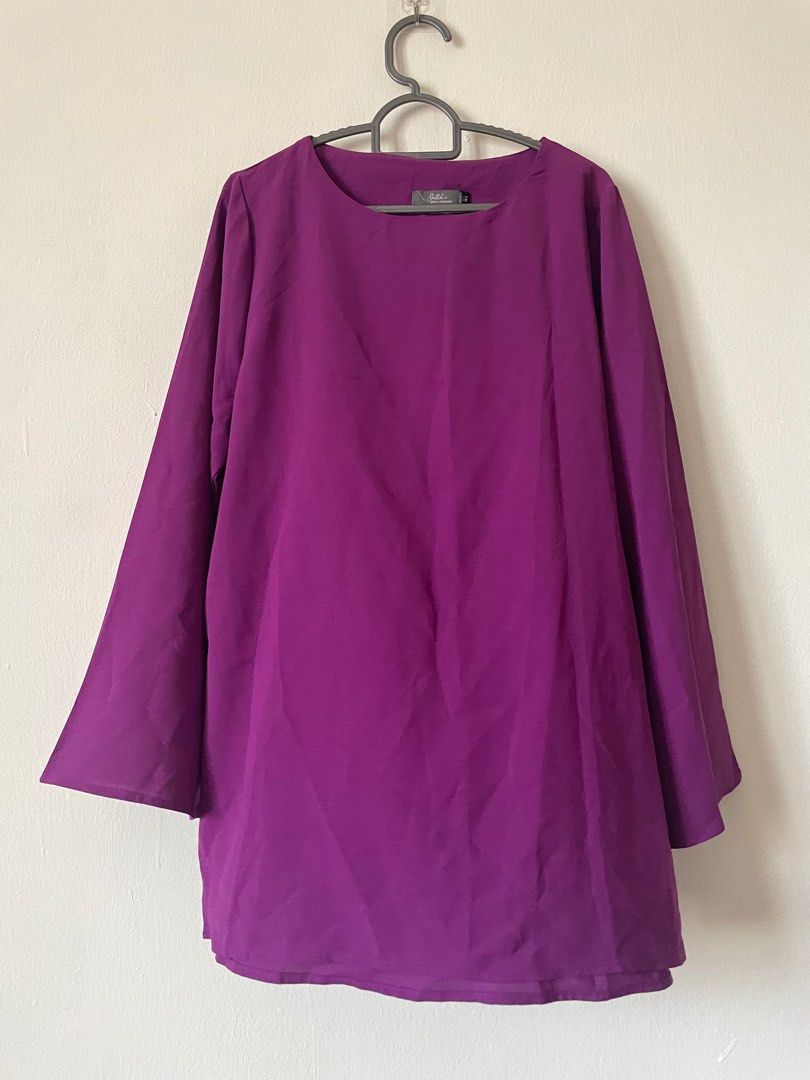 Blouse (Category: Blouses) located in Puchong. Submitted by ftmxh_ (Listing ID 1351968367, Image 3). Description: Baju blouse untuk dijual murah2 majoriti free size tpi nak double confiem boleh pm untuk tahu size fit until ape tq setiap baju rm5 sahaja.