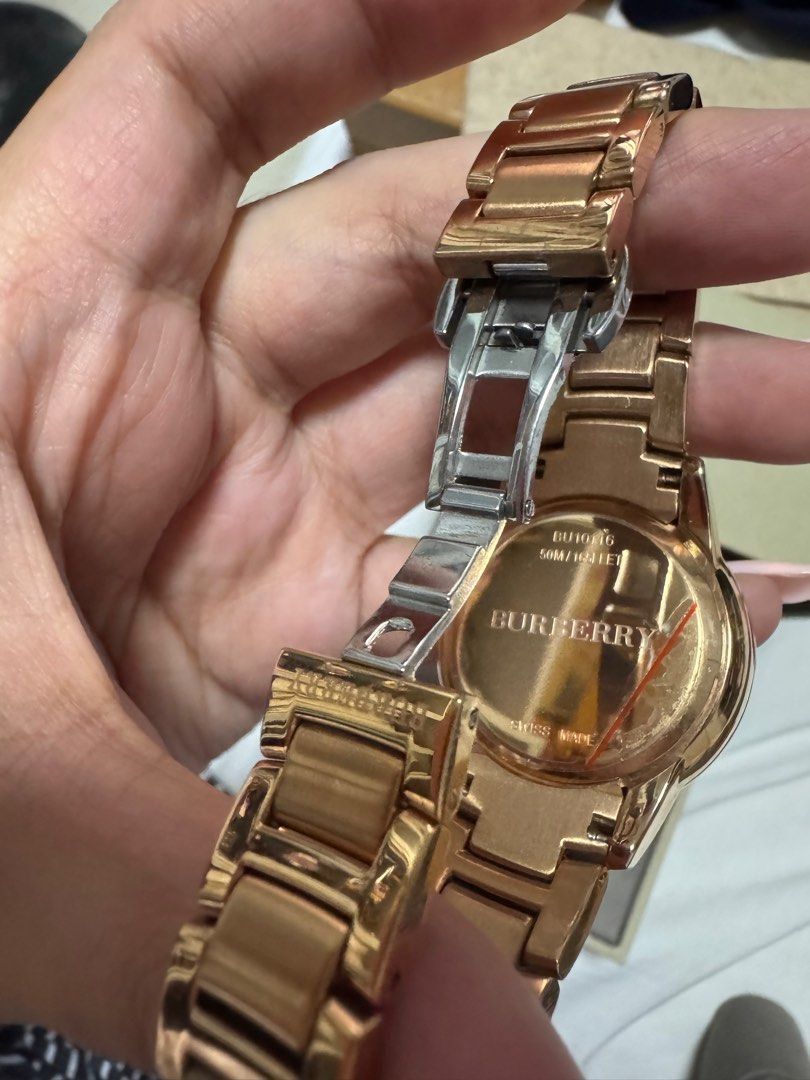 Burberry Watch Rosegold (Category: Women's Watches) located in Manila. Submitted by southbabe (Listing ID 1352056464, Image 3). Description: Brand new watch. With sticker pa. Comes with box. Never been used. No issue. Rosegold in color. Item + shipping fee ✨Photos uploaded are actual photos. ✨All sales are final. no return, no exchange. No refunds. ✨shipping fee c/o buyer.