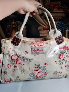 (Category: ) located in . Submitted by phbudgetluxuryfinds (Listing ID 1352121330, Image 1). Description: .