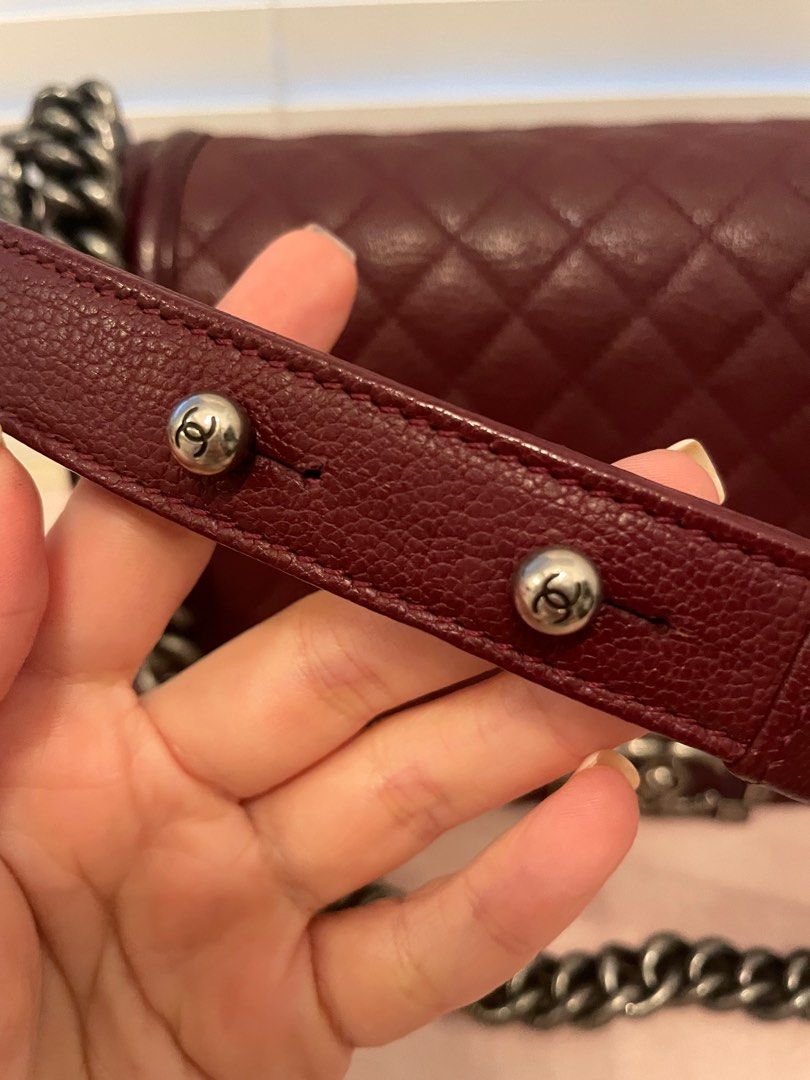 Chanel Boy New Medium in burgundy (Category: Bags & Wallets) located in Singapore. Submitted by firsttimemom.decluttering (Listing ID 1352008413, Image 2). Description: Chanel Boy New Medium in Burgundy Full set comes w/ Authenticity card No scuffing Bought in Year 2016 Measurements: 28 x 17 x 7 cm Fast and hassle-free deal, no low ballers! Thank you! For sincere buyers 🙏🏻.