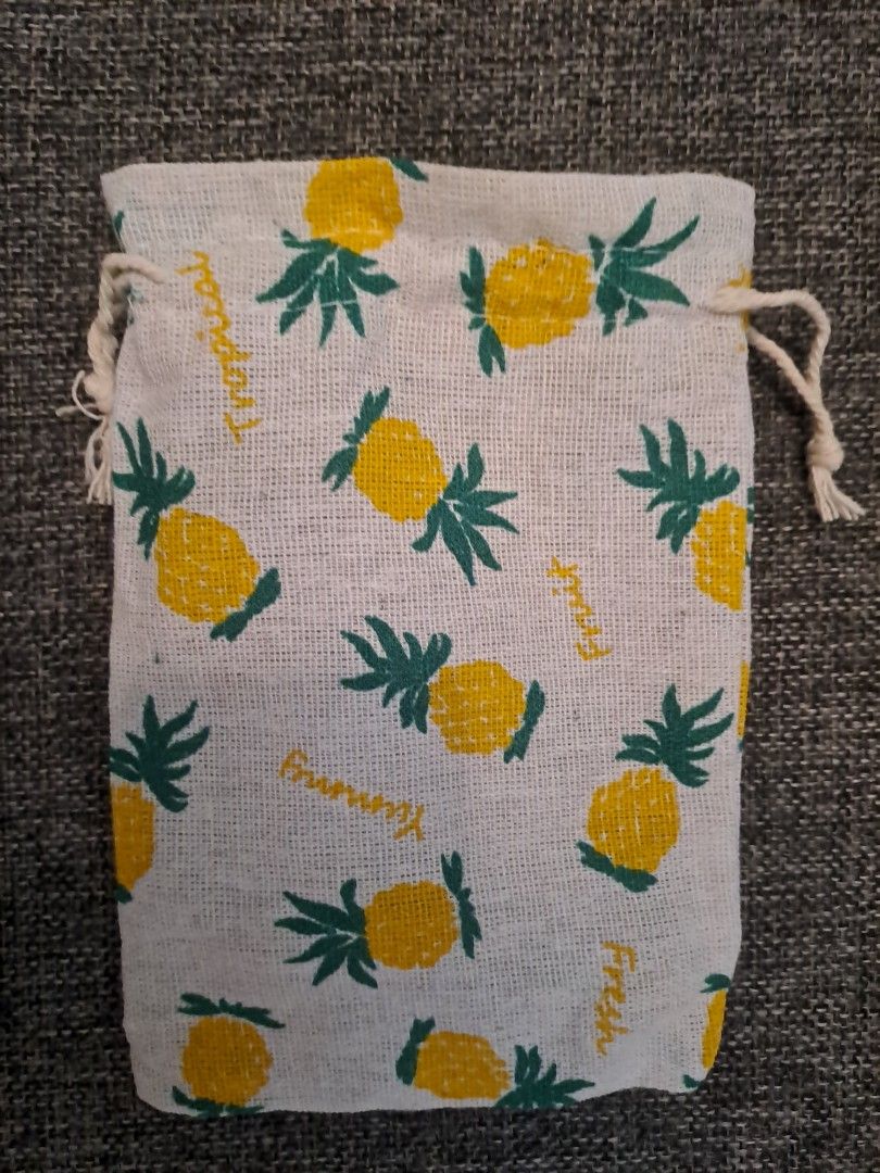 Drawstring pouch (Category: Purses & Pouches) located in Singapore. Submitted by onlinegivesyousaving (Listing ID 1351991766, Image 2). Description: high quality cloth material fabric draw string pouch for your loose items..