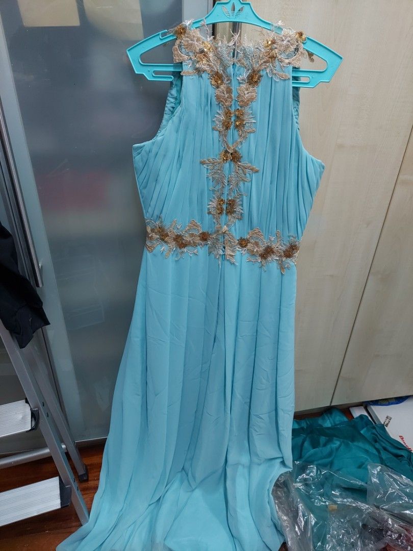 EVENING GOWN (Category: Evening dresses & gowns) located in Manila. Submitted by mommiedeclutter (Listing ID 1352062170, Image 2). Description: EVENING GOWN USED ONCE FOR WEDDING AS A BRIDESMAID DRESS WAS MADE BY CAMILLE CO.