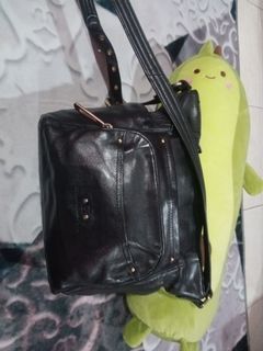(Category: ) located in . Submitted by aishahril (Listing ID 1352081946, Image 1). Description: .