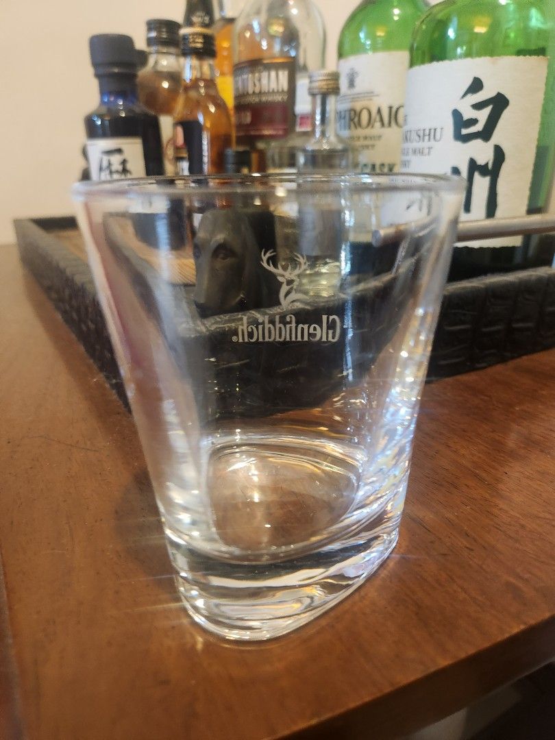 GLENFIDDICH WHISKY GLASS RARE (Category: Beverages) located in Paranaque City. Submitted by bayantrade (Listing ID 1352045973, Image 2). Description: Selling my Glenfiddich Whisky glass. Actual photos posted. Gcash payment only. Lalamove booking and service fees care of buyer. Thanks for looking.