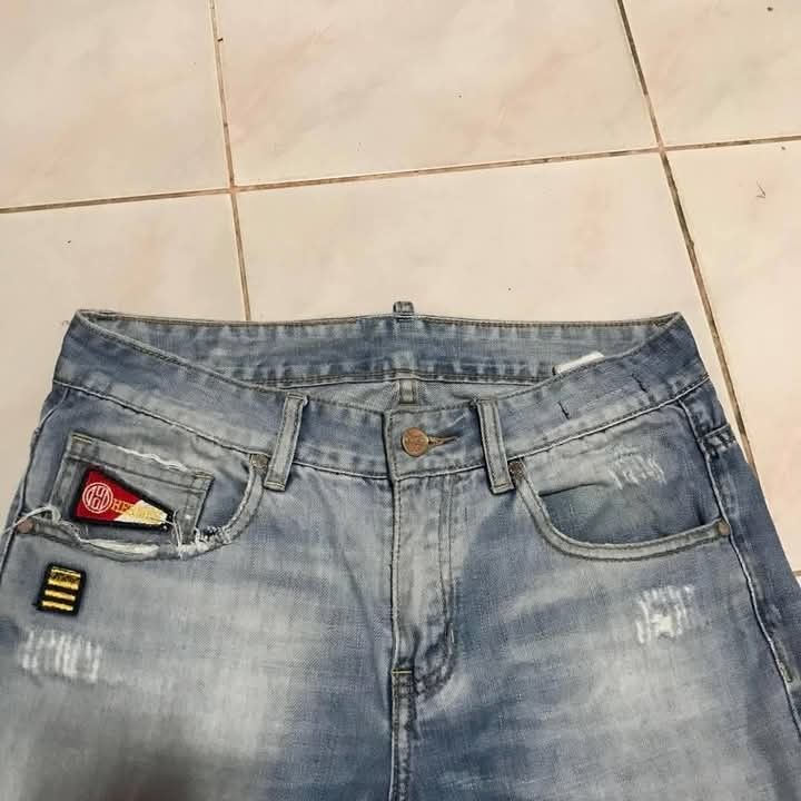 Hermes denim jeans 🔥 (Category: Jeans) located in Jinoba-an. Submitted by eegiboy (Listing ID 1352002004, Image 3). Description: Wts: Hermes Paris 🔥 Tattered Jeans 🥵 mens 😘 size 30 best fits 30-32 complete tags Excellent condition🥰 850plussf Dm me if interested 📩 Thankyou🙏😇.