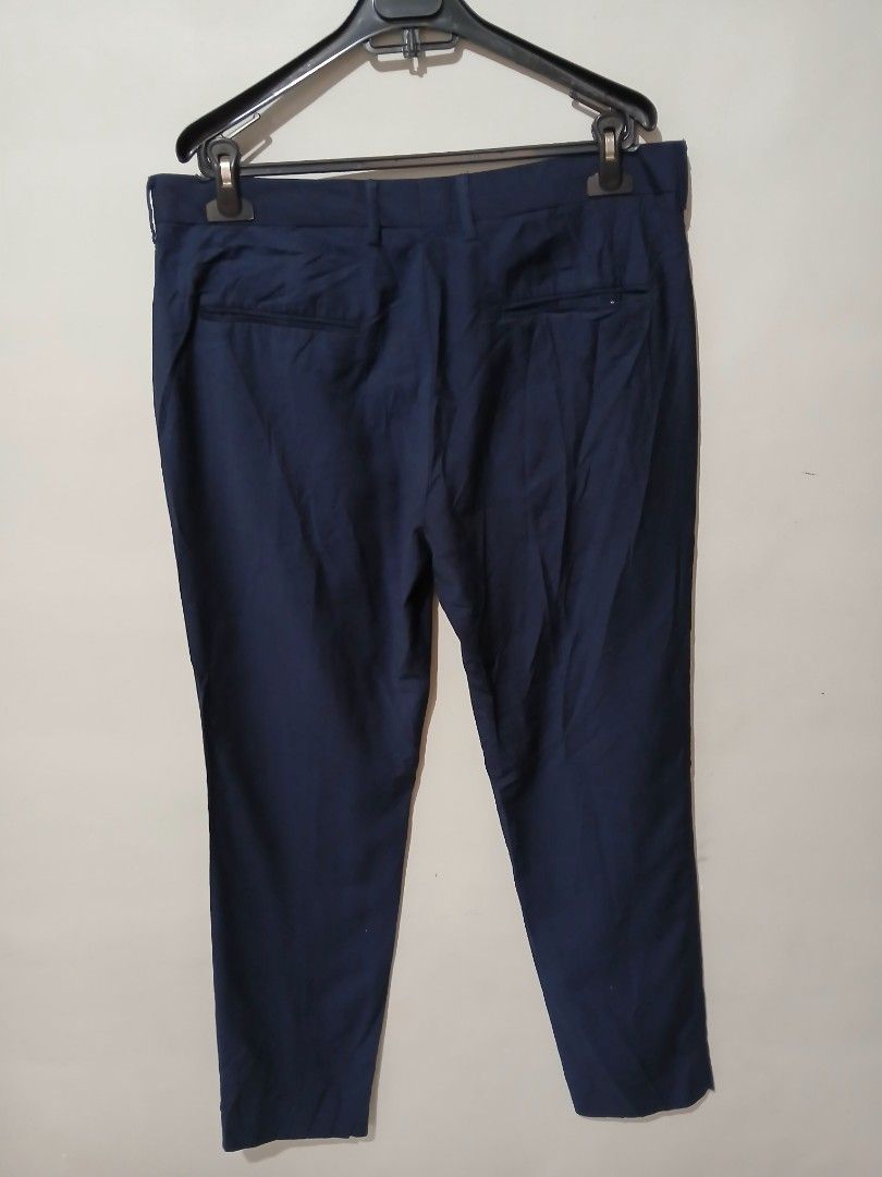 H&M SLIM FIT TROUSER PLUS SIZE PANTS SIZE 36 (Category: Trousers) located in San Pedro. Submitted by ziamiel (Listing ID 1352046892, Image 2). Description: WAIST 36" via tapemeasure LENGTH 41" LEG 13" LEG HOLE 7.5" BRAND: H&M CONDITION:EXCELLENT TO LIKE NEW COLOR:NAVY BLUE LOCATION:PACITA1 SAN PEDRO LAGUNA SHIPPING:J&T OR LALAMOVE ONLY MOP:GCASH OR BDO.