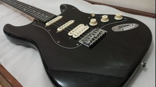 HSS Stratocaster Electric Guitar with freebies