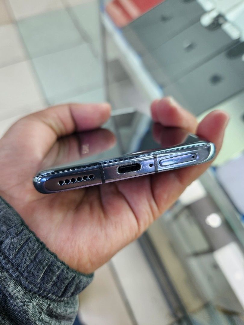 Huawei P50 Pro (Category: Huawei) located in Manila. Submitted by lucky.charm.gadgets (Listing ID 1352136755, Image 2). Description: Huawei P50 Pro 8gb/256gb All Goods at working No Hidden Issue No Repair History Goods na goods Pede sa maarte at nag iinarte Test to sawa bago bayaran For fast transaction call/text 09279452049,09704549350 *PAG COD SAMIN ANG PERSONAL RIDER Required po yung Payment First sa shipping !if our transaction is unsuccessfu