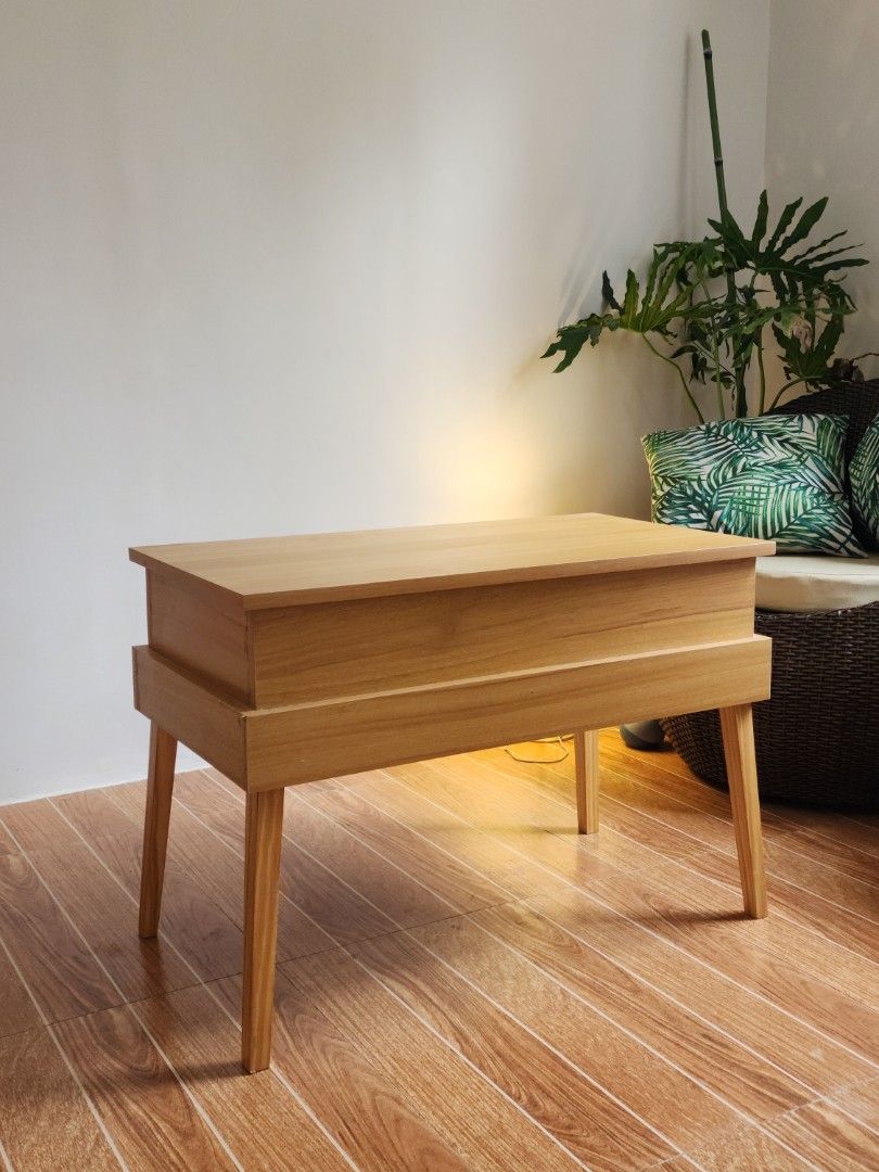 Lift Top Coffee/Work Table (Category: Tables & Sets) located in Pateros City. Submitted by localmisfit (Listing ID 1352139219, Image 2). Description: 42cm×80cm adjustable coffee table to study table 5pcs onhand.