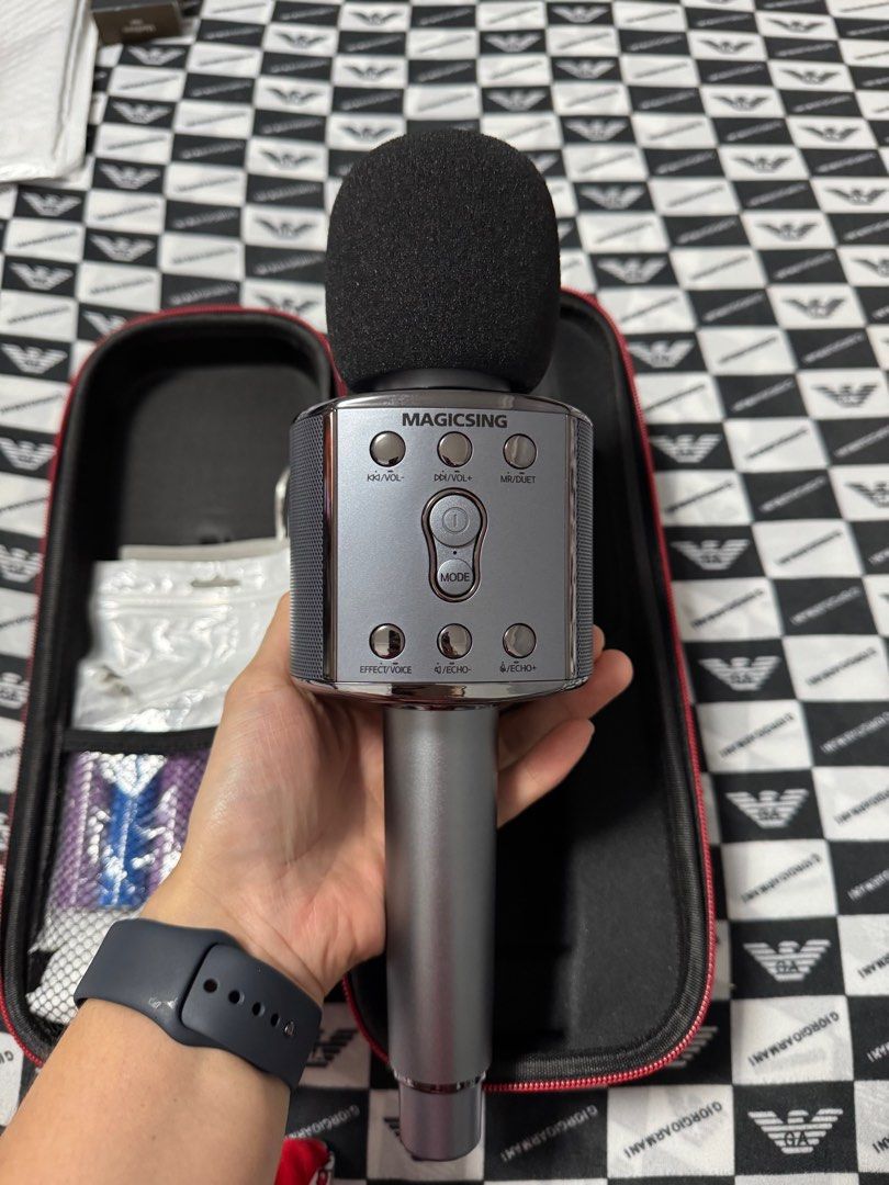 Magicsing microphone (Category: Microphones) located in Manila. Submitted by avonshoppe0911 (Listing ID 1352082131, Image 2). Description: For sale brand new magic sing 4500 only bought it 6500 Pamigay sale .
