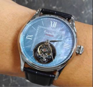 (Category: ) located in . Submitted by z-watches (Listing ID 1351986370, Image 1). Description: .