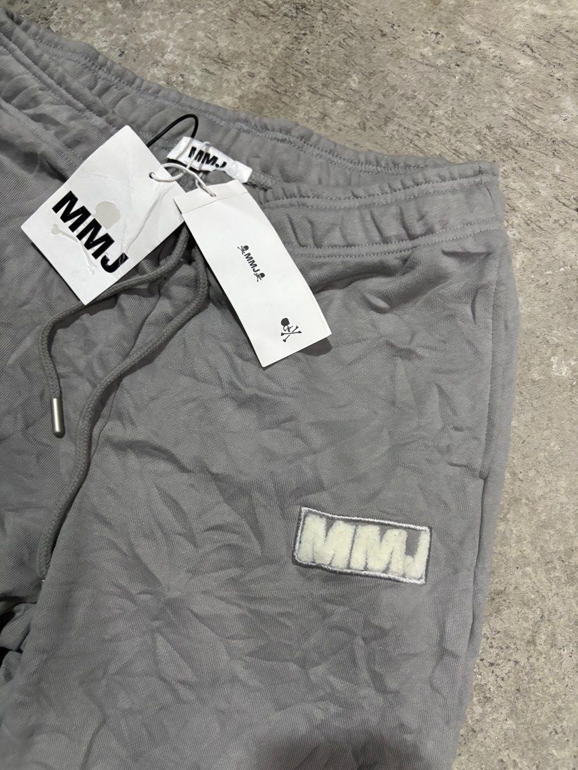 MMJ Master Mind Japan Wide Leg Pants (Category: Activewear) located in General Trias. Submitted by max_thrifted (Listing ID 1352132916, Image 2). Description: MMJ Master Mind Japan Wide Leg Pants Large on tag Waist: 30 Length: 40.5 Hem: 8.8 Excellent condition Brand new with hang tag No issue .