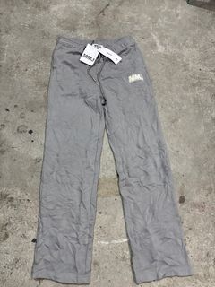 (Category: ) located in . Submitted by max_thrifted (Listing ID 1352132916, Image 1). Description: .