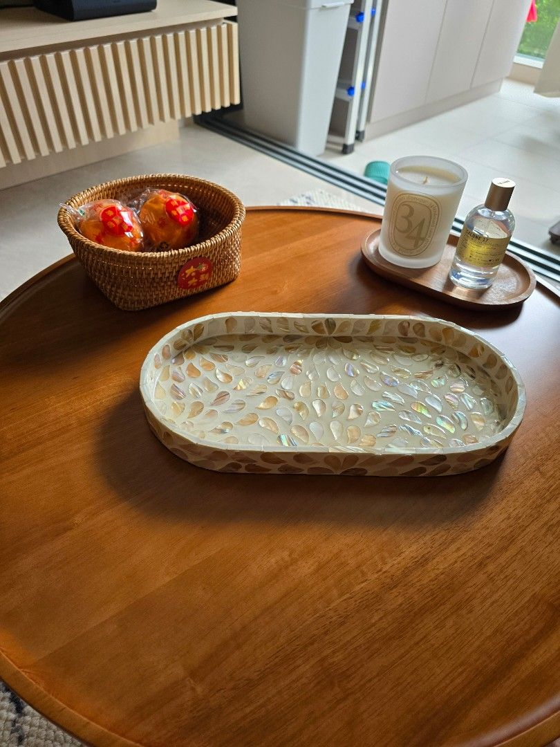 Multifunction Serving Tray (Category: Other Home Decor) located in Singapore. Submitted by isaac.l (Listing ID 1352055550, Image 1). Description: ✨ Elegant Capiz Shell Tray – A Luxurious Touch for Your Home! ✨ ⭐ Exquisite Design: Beautifully inlaid with shimmering capiz shells, adding a touch of elegance and sophistication. ⭐ Originally SGD 189 from Takashimaya – Now a steal at just SGD 60 for this factory piece! ⭐ Perfect Size: 35cm x 18cm x 3cm