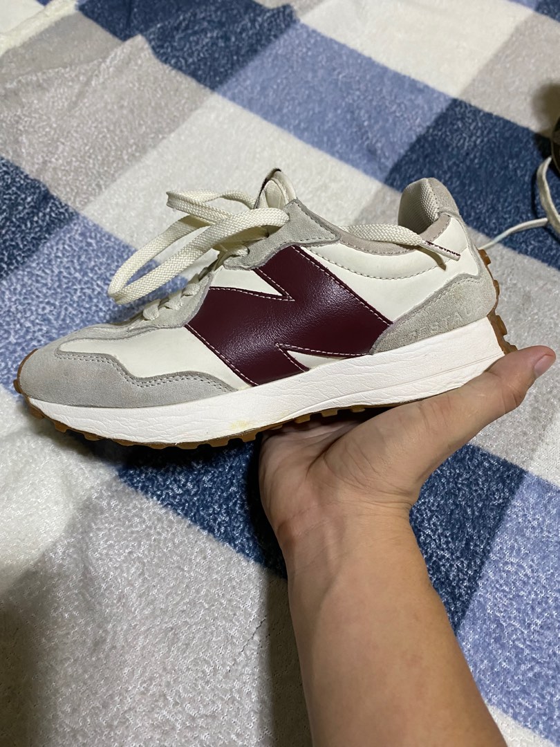 newbalance staud 327