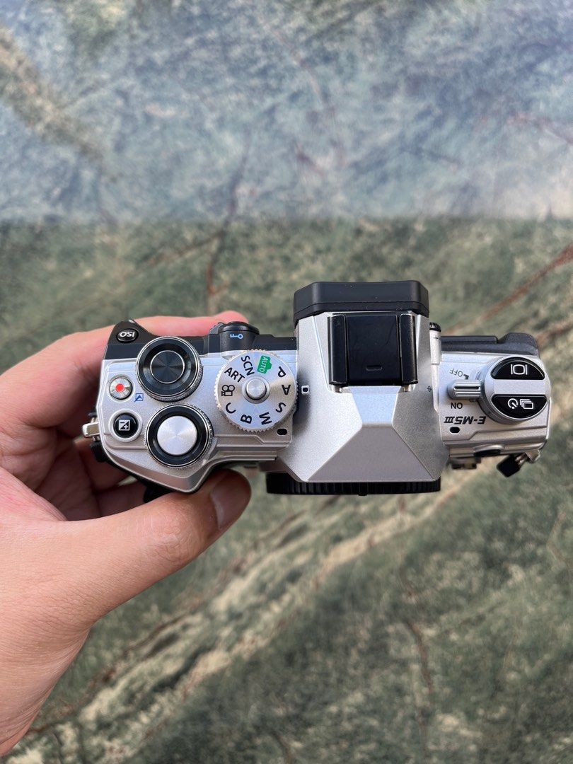 Olympus EM5 Mark iii Mirrorless MFT/M43 Camera (Category: Cameras) located in Paranaque City. Submitted by wynnnnnnn (Listing ID 1351983949, Image 2). Description: Olympus EM5 Mark iii Mirrorless MFT/M43 Camera Condition: 9/10 Shuttercount: 5k Inclusion: complete with box, battery, manuals, fl lm3 flash Asking price: 40k Other lenses for sale: 7artisans 7.5 f2.8 ii Fisheye Rokinon 7.5 f3.5 Fisheye Panasonic Leica 25 f1.4 ii Panasonic Leica 15 f1.