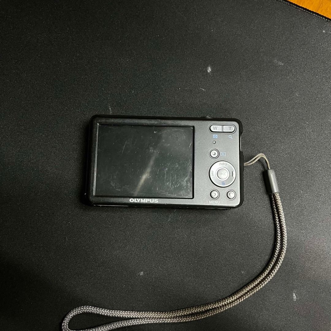 OLYMPUS VG110 (Category: Cameras) located in Caloocan City. Submitted by aldrinagz11 (Listing ID 1352030879, Image 2). Description: - 16 MP - light and compact - has many scene modes - THIS PARTICULAR MODEL GIVES THE PERF FILM VIBE HD OUTPUT!!!! - fully functional - all buttons, video,, flash, zoom working ~! 𝗶𝗻𝗰𝗹𝘂𝘀𝗶𝗼𝗻: - battery - add 150 for universal charger - sd card 𝗰𝗼𝘀𝗺𝗲𝘁𝗶𝗰𝘀: 9.5/10 LIKE NEW W VV MINIMAL SCRATCHES NO ISSUE