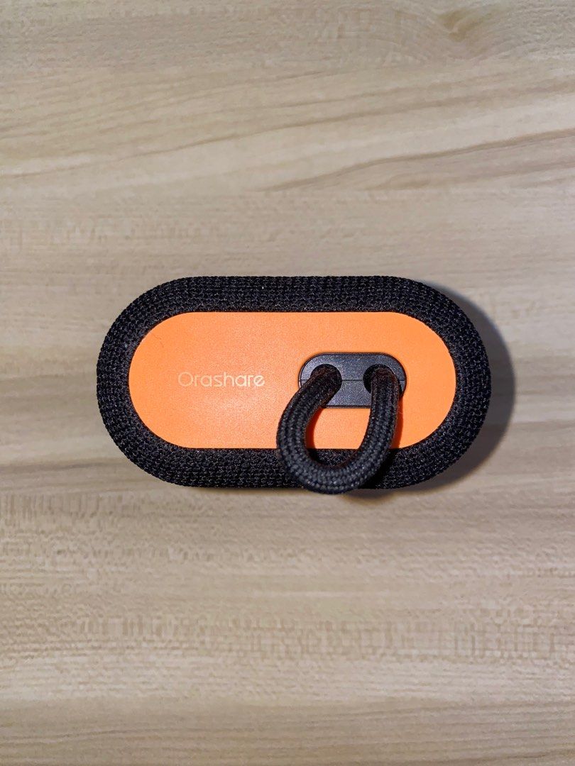 ORASHARE Speaker (Category: Soundbars, Speakers & Amplifiers) located in Imus. Submitted by neirasalonga_ (Listing ID 1351990208, Image 2). Description: Bought this for online classes kaso di ko ma-figure out paano sya icoconnect sa laptop with the mic on. Used it a few times solely for music and it worked well naman. RFS: Decluttering and needs funds Delivery via Lalamove, Joyride, MoveIt, and Grab only. Shipping costs to be shouldered by the bu