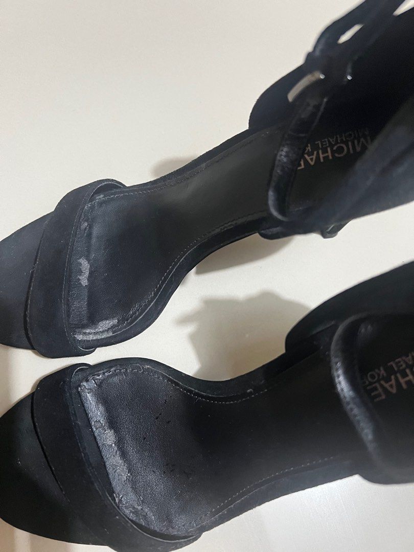 PRELOVED New Women Heels (Category: Heels) located in Manila. Submitted by usbrandedcollections (Listing ID 1351996311, Image 3). Description: Michael Kors 💯 Original. Heels high 3.5” Size 6 Php 1,300 FYI: Never nagamit, naka stock lang siya. Nagbakbak na din pati sa strap Expected minor flaws/stain.