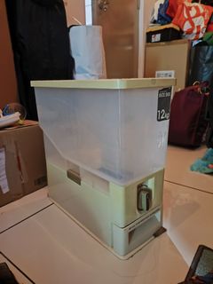 (Category: ) located in . Submitted by goldenflashs (Listing ID 1351981250, Image 1). Description: .