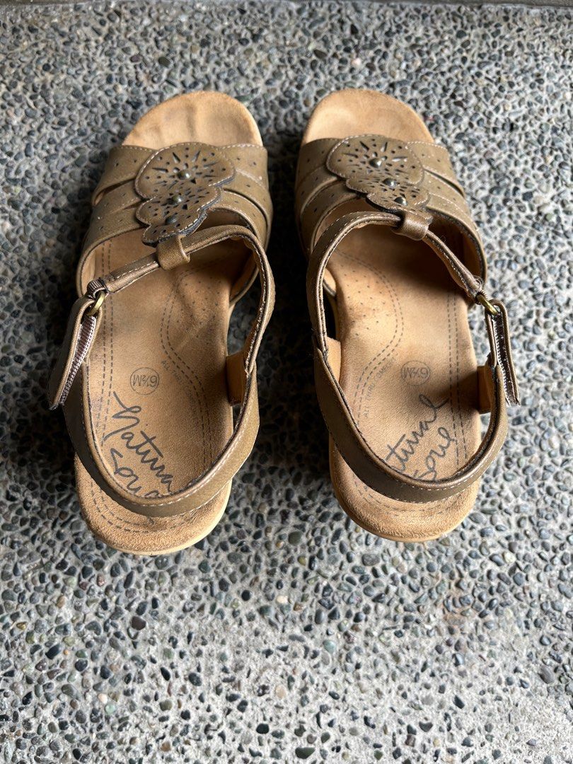 Sandal "Natural Soul" (Category: Sandals) located in Pasig City. Submitted by gjoconcepcion (Listing ID 1351986651, Image 1). Description: From USA Balikbayan box. Used 5 times. very Soft and comfortable to use. Not fond of wearing with heels any more. I am selling this to buy a bit shorter or flat sandals. Height is 3 inches. Very nice in actual.Actual size printed on the shoe is US 6.5M; UK 4.5; Eur 36.5; 23.5 cm. Price negotiable or free shipp