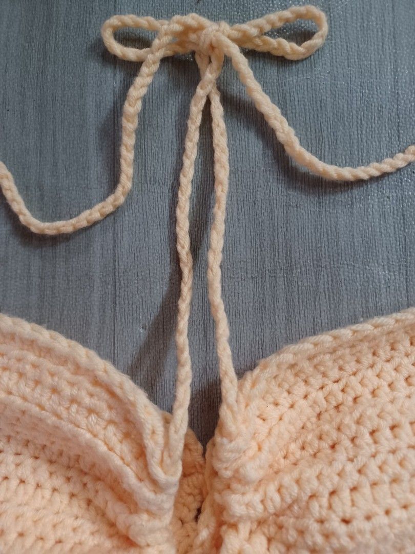 Sexy Summer Crochet Top (Category: Others Tops) located in Iloilo. Submitted by raeshel (Listing ID 1351974755, Image 3). Description: Dimension : W 12' L 9' Issue : None Color Rate : 10/10.