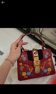 (Kategori: ) berada di . Dikirim oleh louisgeorgeshop (ID iklan 1352066556, Gambar 1). Deskripsi: .