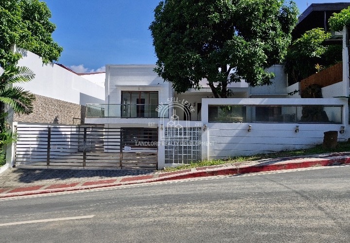 (Category: ) located in . Submitted by james.seva.landlord.realty (Listing ID 1351986462, Image 1). Description: .