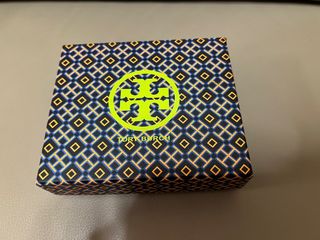 （分類：）位於 。 由 littlerudolph 提交（商品編號 1352079257，圖片 1）。簡介： 。
