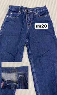 (Category: ) located in . Submitted by sumthriftforyou (Listing ID 1352023065, Image 1). Description: .
