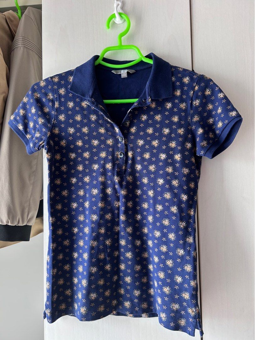 Uniqlo Polo shirt (Category: Blouses) located in Mandaluyong City. Submitted by eli_1219 (Listing ID 1351984123, Image 1). Description: .