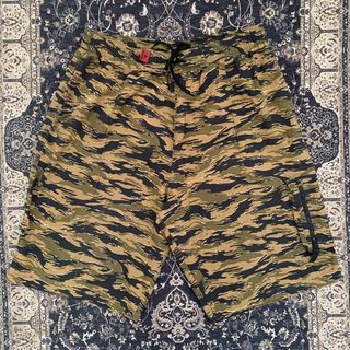 (Kategori: ) berada di . Dikirim oleh thriftingmate (ID iklan 1352071618, Gambar 1). Deskripsi: .