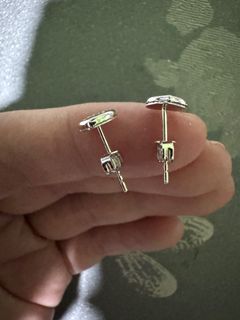 (Category: ) located in . Submitted by fastfastdeall (Listing ID 1355737777, Image 1). Description: .