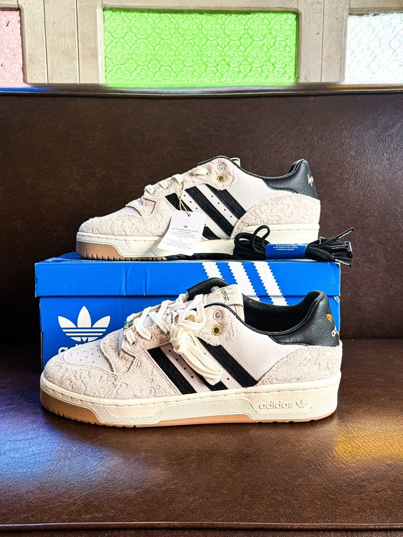 Adidas Rivalry Nadeshot Sneakers (Category: Sneakers) located in Quezon City. Submitted by teoclosetclear (Listing ID 1355720726, Image 1). Description: ADIDAS RIVALRY NADESHOT Brand New & Box-fresh Never been worn/used Comes with Extra Black Adidas Laces Selling low for 7.5k (SRP: 8,300) .