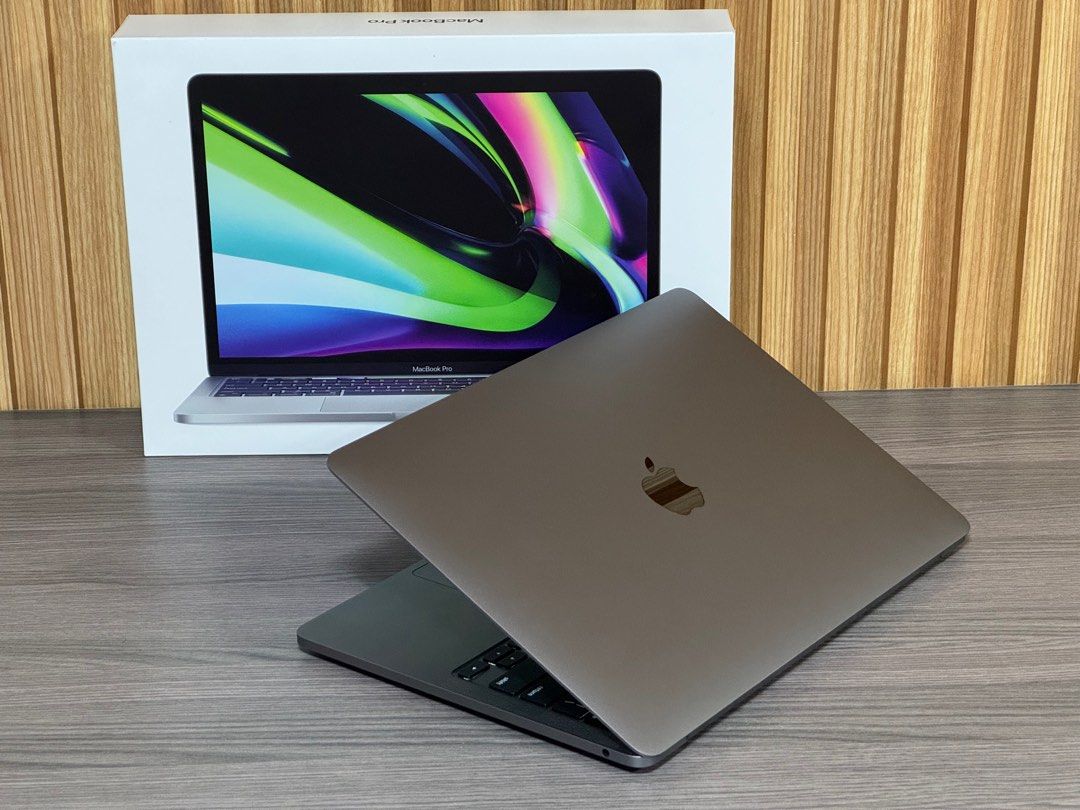 APPLE MACBOOK PRO 2022 M2 Chip 8GB 256GB SSD MACOS Sequoia (Category: Laptops & Notebooks) located in Manila. Submitted by kvstoregadgetcenter (Listing ID 1355809694, Image 3). Description: MACBOOK PRO 2022 M2 Chip 8GB 256GB SSD MACOS Sequoia 15.1 13.3Inch with Finger print and Touchbar Our Price: ₱43,500✅ Mall Price: ₱85,000❌ PAGE FB: Kvstore CONTACT: 0995-160-2604 Processor : Apple M2 Chip Ram : 8GB LPDDR5 Memory Storage : 256 GB SSD Screen siz