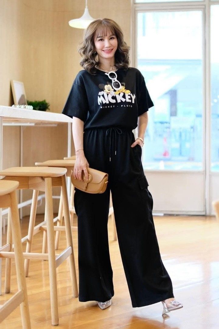 BKK coordinates - cargo pants (Category: Sets or Coordinates) located in Muntinlupa City. Submitted by frscollections (Listing ID 1355708173, Image 1). Description: BKK coordinates - cargo pants. Black. fits Small to XL.