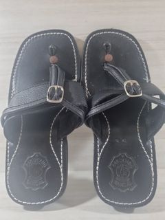 (Category: ) located in . Submitted by reviveresale (Listing ID 1355729010, Image 1). Description: .