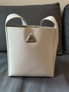 （分類：）位於 。 由 chiming881 提交（商品編號 1355709805，圖片 1）。簡介： 。