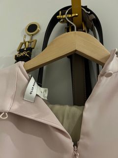 （分類：）位於 。 由 kylechrissy 提交（商品編號 1355779263，圖片 1）。簡介： 。