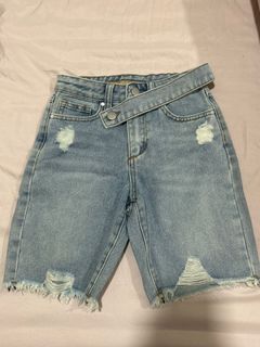 (Category: ) located in . Submitted by chxxr (Listing ID 1355818850, Image 1). Description: .