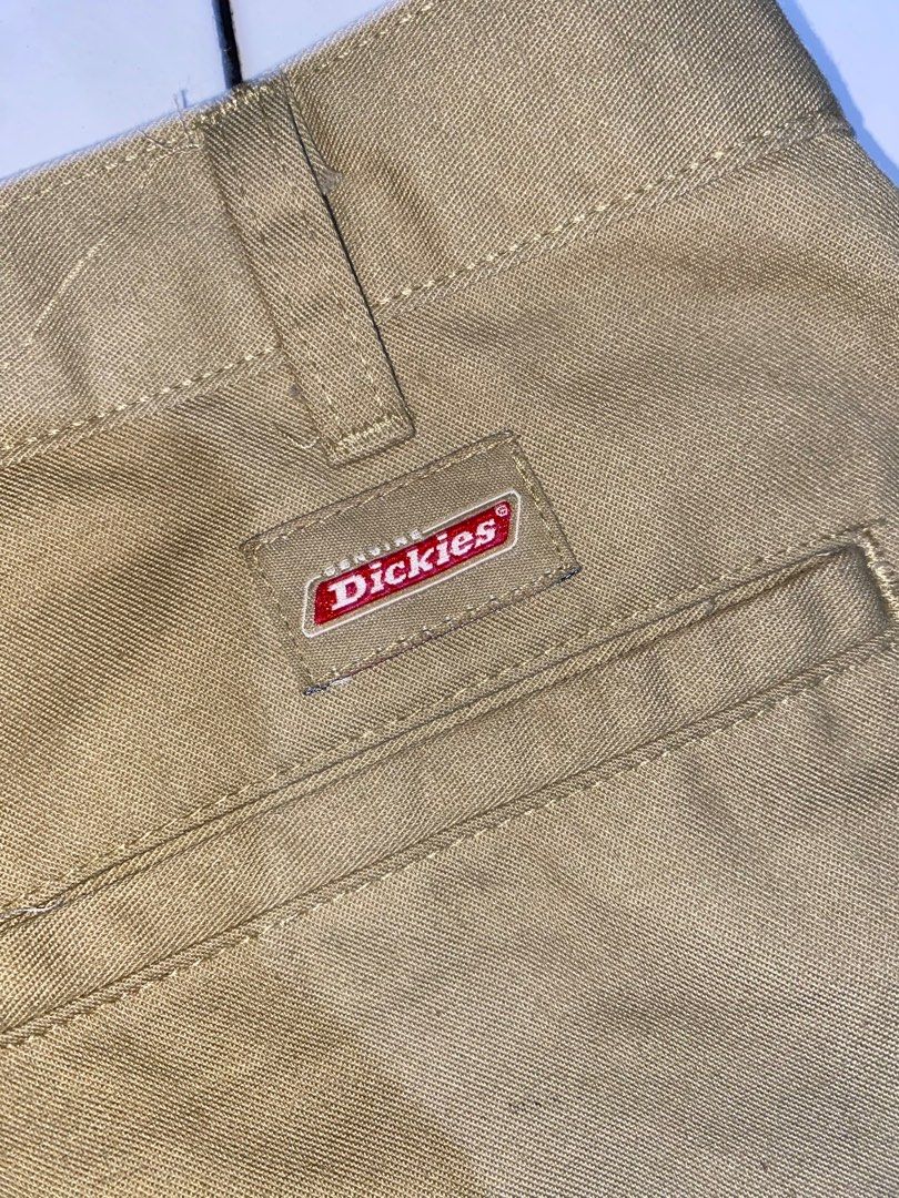 DICKIES KHAKI WORK SHORTS (Category: Shorts) located in Cavite. Submitted by gearplug (Listing ID 1355815315, Image 2). Description: DICKIES KHAKI WORK SHORTS SIZE 36 9.5 CONDI LOOSE FIT +SF JNT/LALAMOVE.
