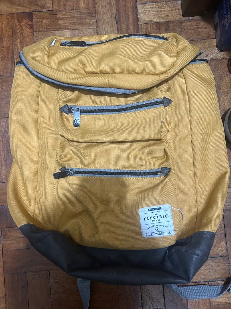 Electric Backpack (Category: Backpacks) located in Quezon City. Submitted by projectbernice (Listing ID 1355744235, Image 1). Description: Item located in Culiat q.C. Accept payment through gcash and ship through J&t.