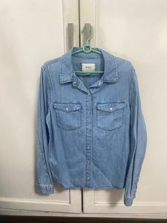 (Category: ) located in . Submitted by wardrobelele (Listing ID 1355786473, Image 1). Description: .