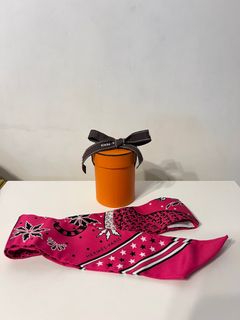 （分類：）位於 。 由 vickylps 提交（商品編號 1355790227，圖片 1）。簡介： 。