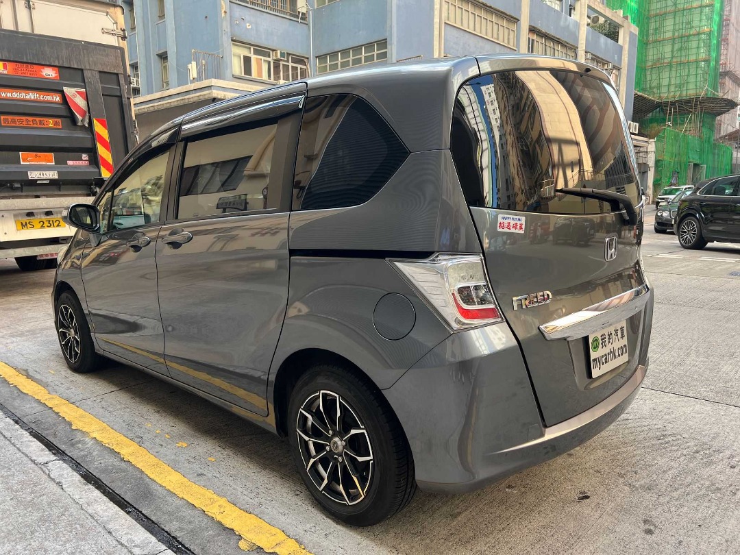 Honda  FREED Auto62864837912577112